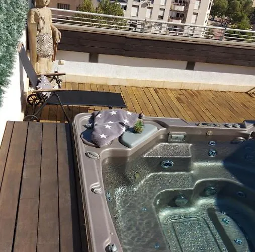 Atico De Lujo Con Jacuzzi Climatizado En Terraza * Elche
