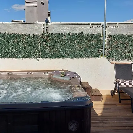 Atico De Lujo Con Jacuzzi Climatizado En Terraza Elche