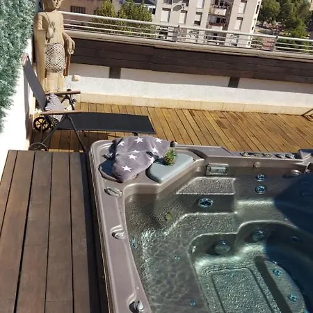 Atico De Lujo Con Jacuzzi Climatizado En Terraza * Elche