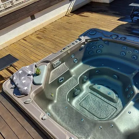 Atico De Lujo Con Jacuzzi Climatizado En Terraza * Elche
